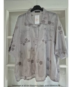Flora Mist bluse detalje. Grå