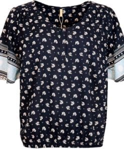 Juline bluse blå detalje