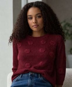 Nori strik pullover fra Ofelia – Bordeaux strik med strukturdetaljer