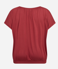 Stella t-shirt fra Wasabi. Rød ryg